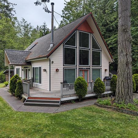 Fox Paws Luxury Cabin - Hot Tub, Fire Pit & Pines! Hansville Экстерьер фото